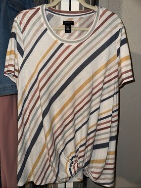 Joie & I. Women's White Multicolor Striped Short Sleeve Top